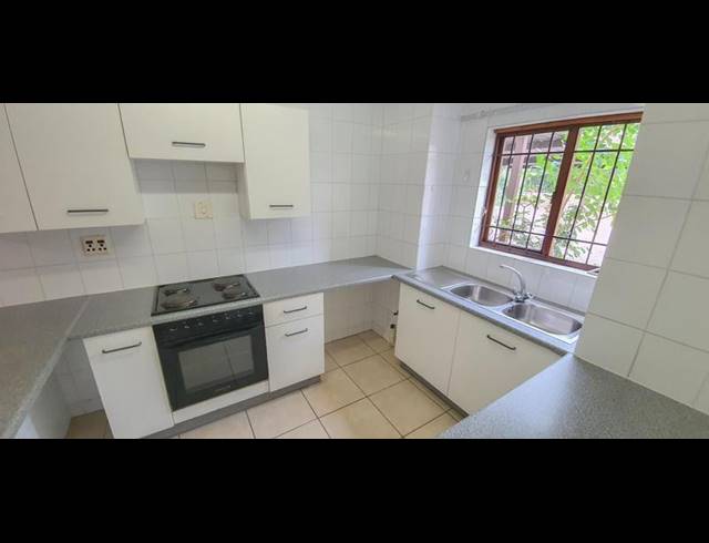 2 BEDROOM PROPERTY TO RENT IN SUNNINGHILL